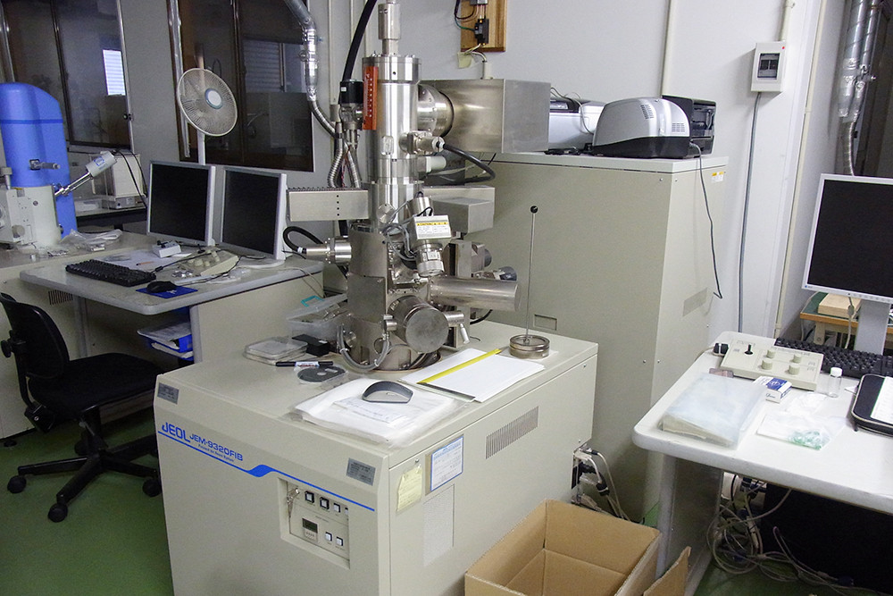 JEM-9320FIB 聚焦離(lí)子(zǐ)束系統